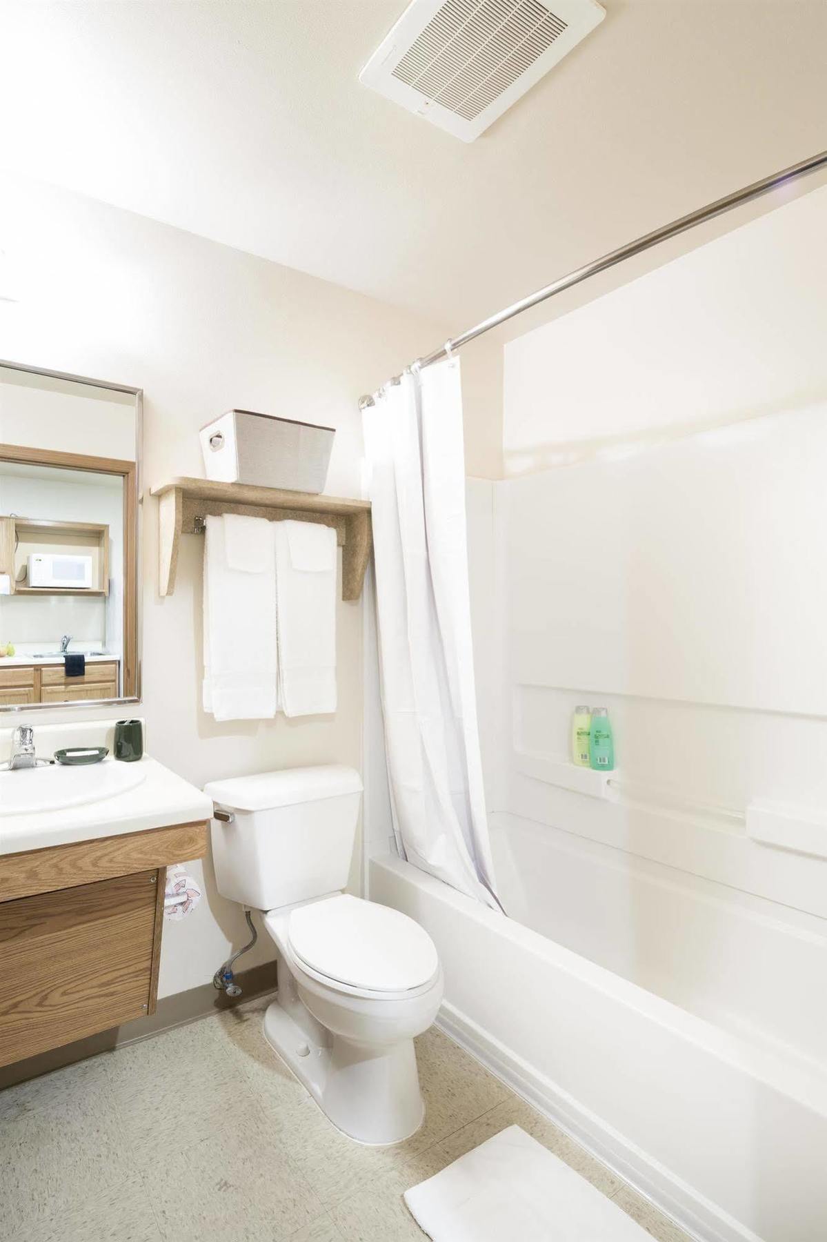 Extended Stay America Select Suites - Wichita - South Екстер'єр фото