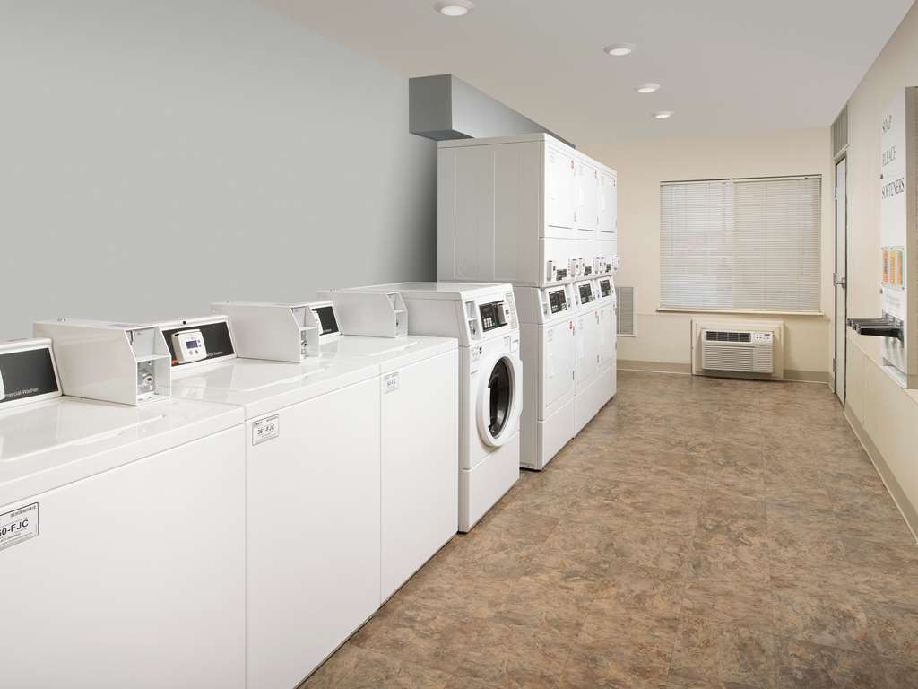 Extended Stay America Select Suites - Wichita - South Номер фото